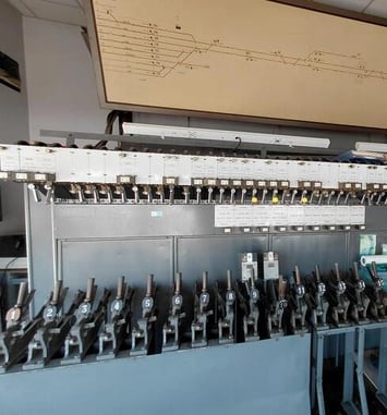 Découverte et visite d'un poste d'aiguillage à Dole