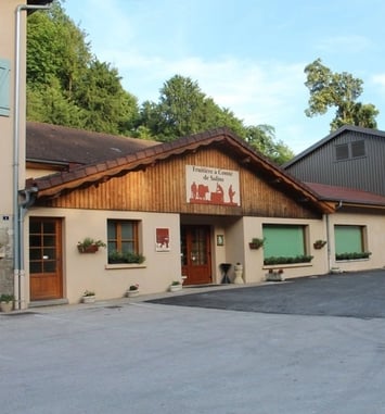 Visite guidée de fruitières à comté du massif jurassien