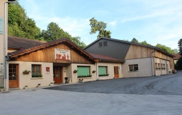 Visite guidée de fruitières à comté du massif jurassien